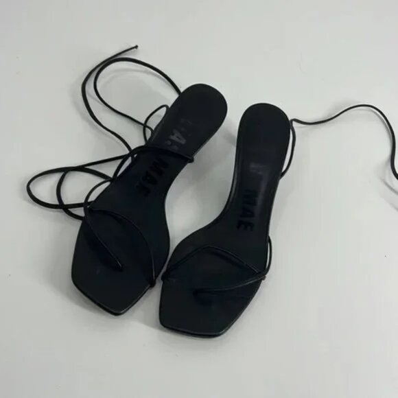 ALIAS Mae Ellery Strappy Sandal in Black Leather